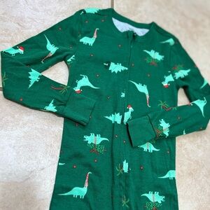 Old Navy Green Christmas Dinosaur Kids Pajama Set. So cute and Festive. NWOT